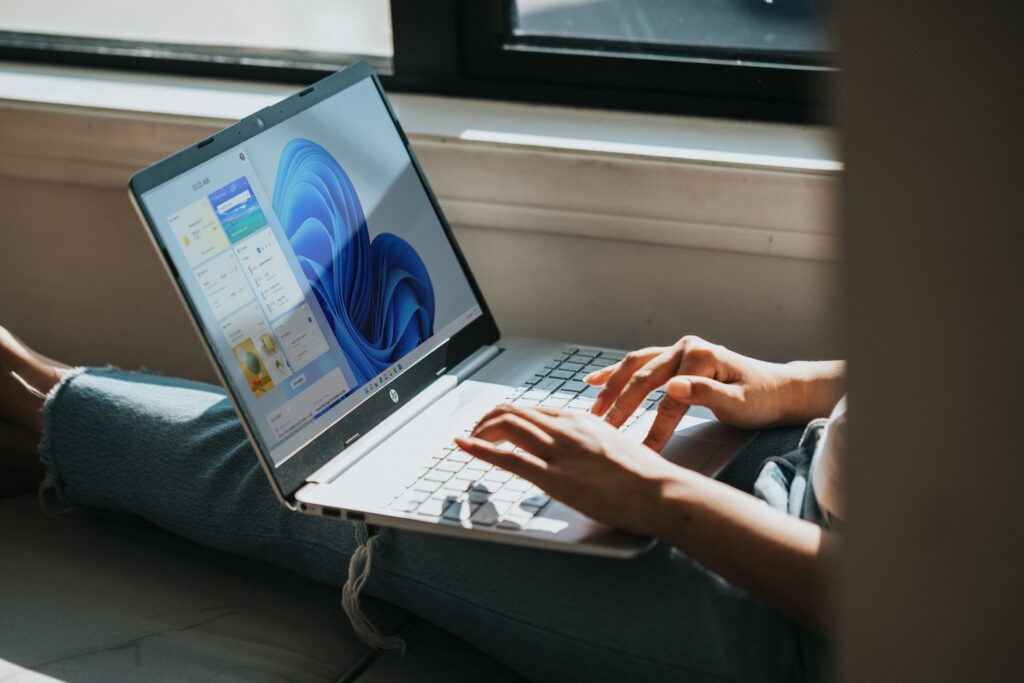 girl sitting with laptop